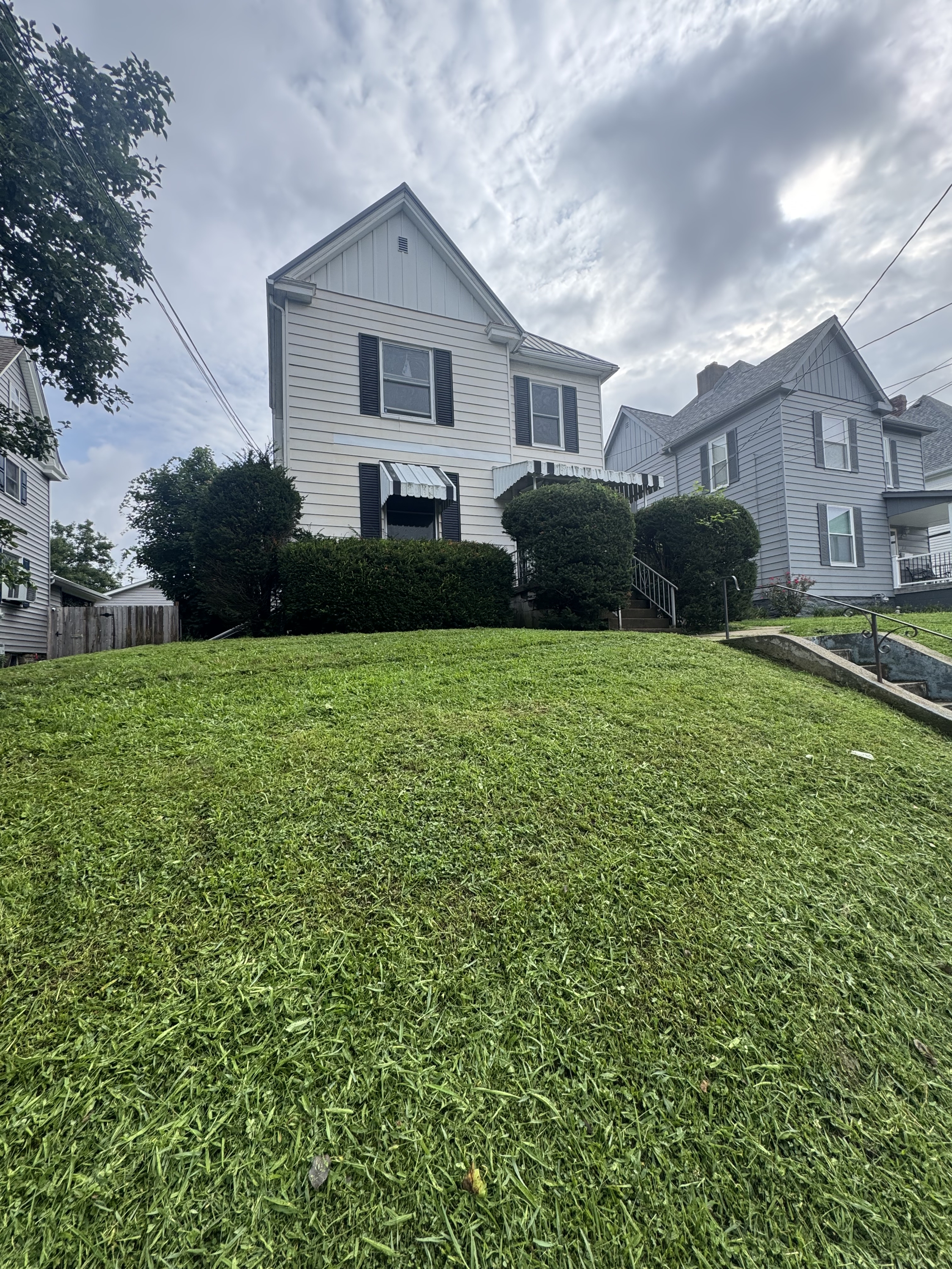 420 Duncan Avenue - 1